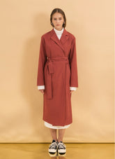Chic Belted Midi-Length Outerwear Crafted From Premium Linen With Tailored Lapels And Clean Lines